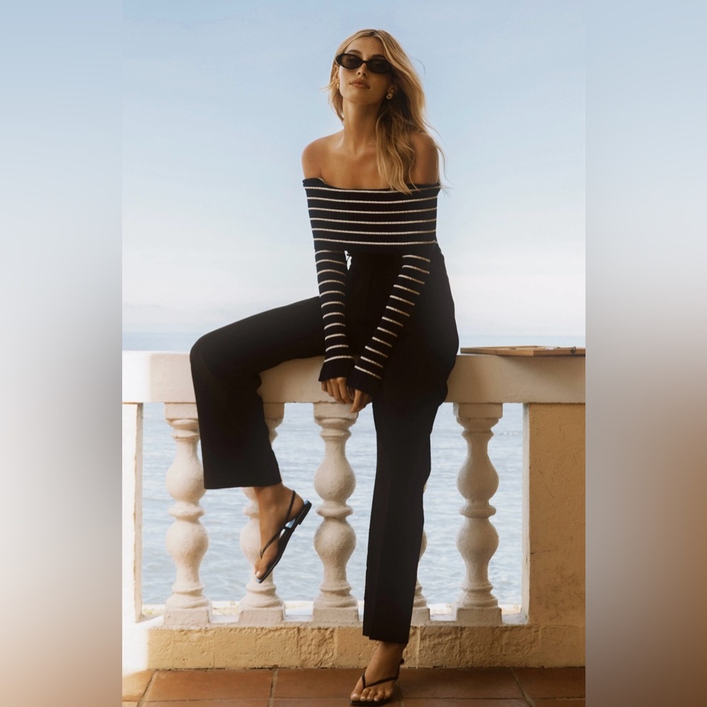 Dominica Off Shoulder Knit Top - Navy